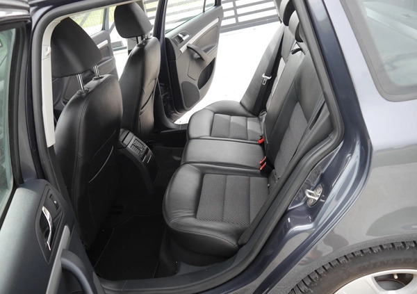 Skoda Octavia cena 24800 przebieg: 281485, rok produkcji 2011 z Ciechanów małe 277